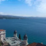Penthouse At Mascagni 아파트 오파티아